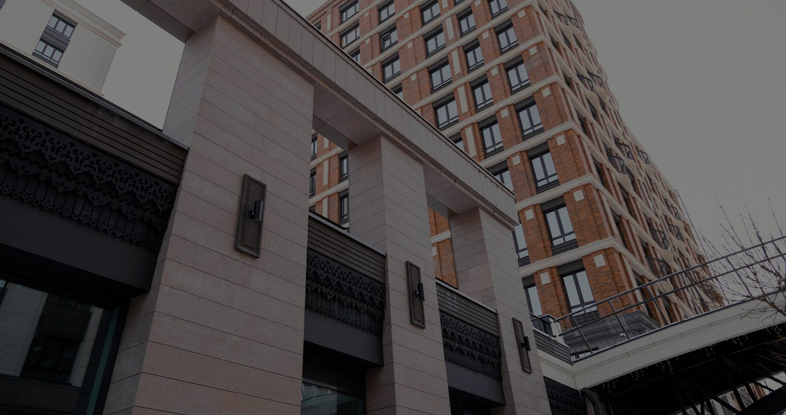 Fachada de un edificio de departamentos
